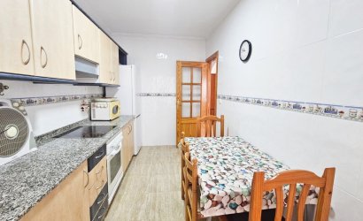 Herverkoop - Herenhuis -
Los Alcazares