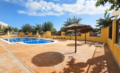 Herverkoop - Herenhuis -
Los Alcazares