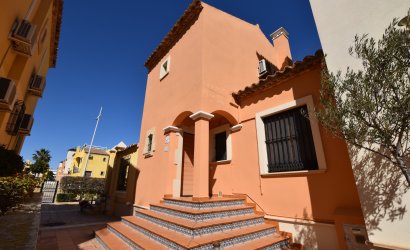 Resale - Townhouse -
Algorfa - La finca Golf