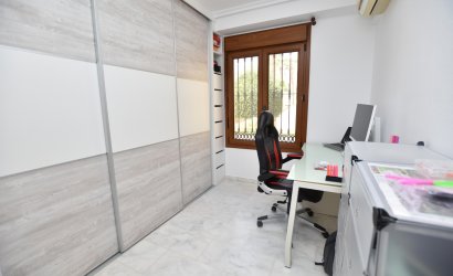 Resale - Townhouse -
Algorfa - La finca Golf