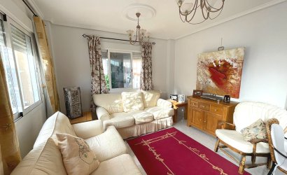 Herverkoop - Villa -
Ciudad Quesada - Airstrip