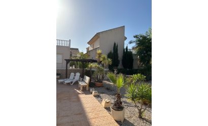 Herverkoop - Villa -
Ciudad Quesada - Airstrip