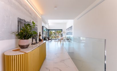 Herverkoop - Villa -
San Miguel de Salinas