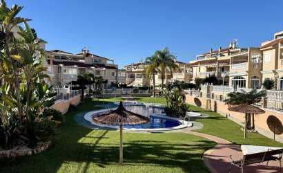 Herverkoop - duplex -
Orihuela Costa - Playa Flamenca