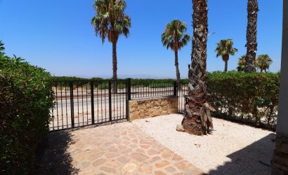 Resale - Villa -
Algorfa - La Finca Golf Resort