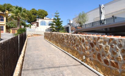 Resale - Villa -
Orihuela Costa - Los Balcones