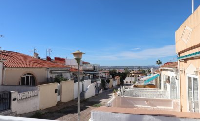 Herverkoop - Herenhuis -
Torrevieja - San Luis