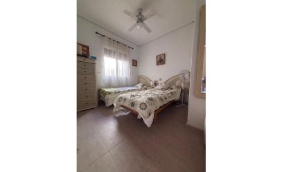 Herverkoop - Town House -
Villamartin - Orihuela Costa