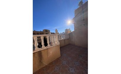 Herverkoop - Town House -
Villamartin - Orihuela Costa