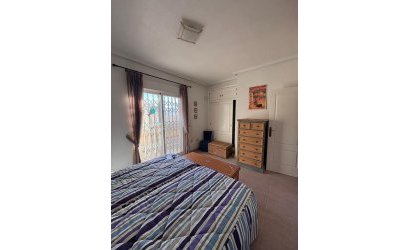 Herverkoop - Town House -
Villamartin - Orihuela Costa