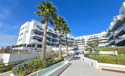 Resale - Apartment / Flat * -
Orihuela Costa - Villamartín *