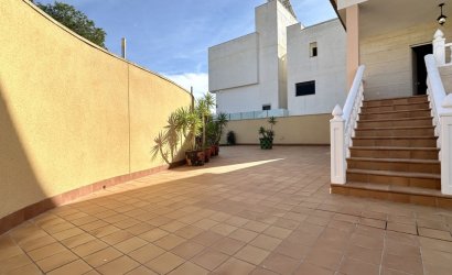 Herverkoop - Detached Villa -
Orihuela Costa - Villamartín