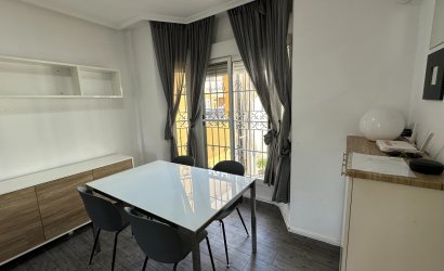 Herverkoop - Herenhuis -
Guardamar del Segura - El Raso