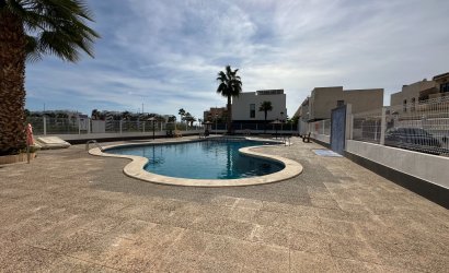 Herverkoop - Herenhuis -
Guardamar del Segura - El Raso