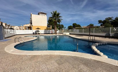 Herverkoop - Herenhuis -
Guardamar del Segura - El Raso