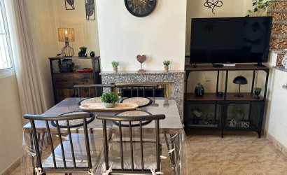 Herverkoop - Villa -
Orihuela Costa - Villamartín