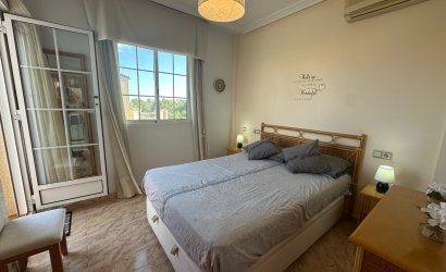 Herverkoop - Villa -
Orihuela Costa - Villamartín