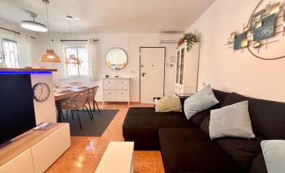 Herverkoop - Herenhuis -
Entre Naranjos - Vistabella - Entre Naranjos