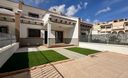 Reventa - Adosado -
San Miguel de Salinas