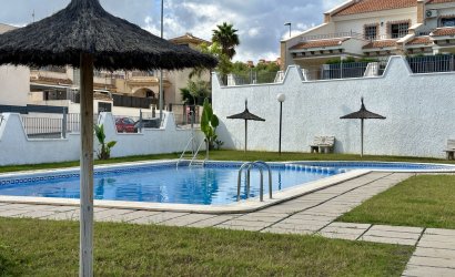 Reventa - Adosado -
San Miguel de Salinas