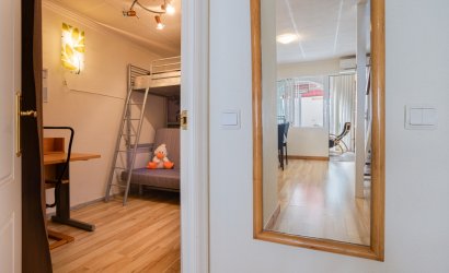 Herverkoop - Herenhuis -
Torrevieja - La Siesta