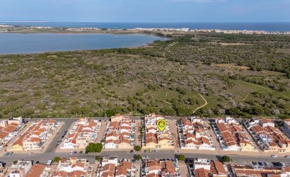 Herverkoop - Herenhuis -
Torrevieja - La Siesta