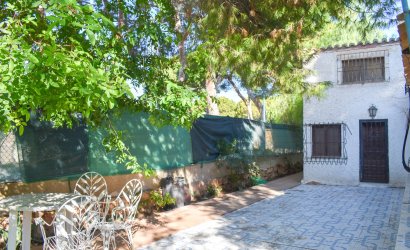 Herverkoop - Villa -
Orihuela Costa - Punta Prima