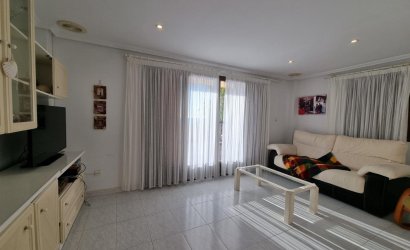 Herverkoop - Herenhuis -
Santa Pola - Playa del Este