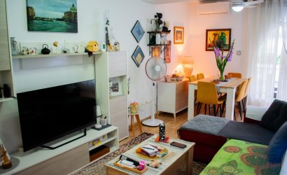 Herverkoop - Herenhuis -
Torrevieja - La Siesta