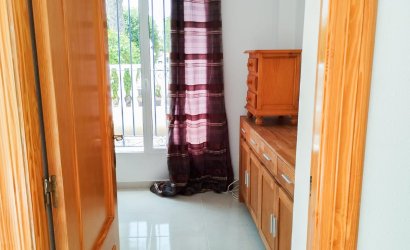 Herverkoop - Herenhuis -
Torrevieja - La Siesta