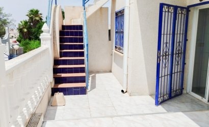 Herverkoop - Herenhuis -
Torrevieja - La Siesta