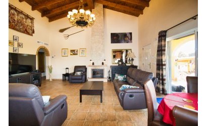 Herverkoop - Country House -
La Murada