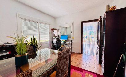 Resale - Villa -
Aspe