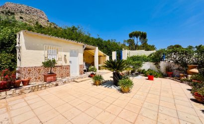Resale - Villa -
Aspe