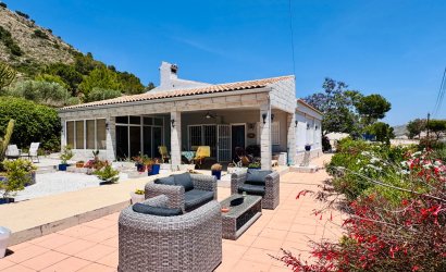 Resale - Villa -
Aspe