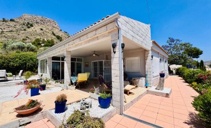 Resale - Villa -
Aspe