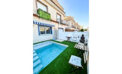 Herverkoop - Herenhuis -
Pilar de la Horadada - Torre de la Horadada