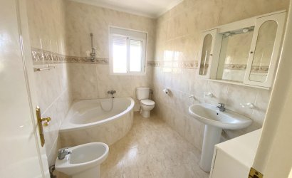 Resale - Townhouse -
Benijofar - Monte Azul