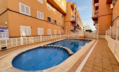 Herverkoop - Apartment -
Torrevieja - La Mata