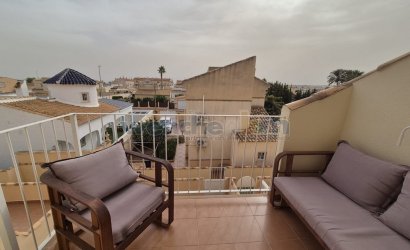 Herverkoop - Herenhuis -
Orihuela Costa - Las Chismosas