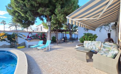 Herverkoop - Villa * -
Orihuela Costa - Cabo Roig *