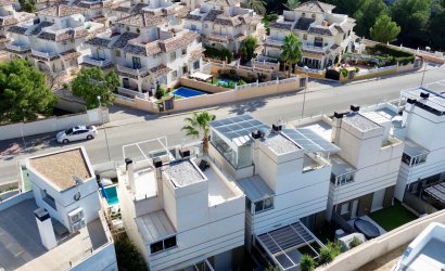 Herverkoop - Detached Villa -
Orihuela Costa - Lomas de Cabo Roig