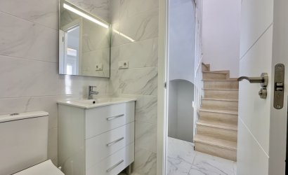 Herverkoop - Herenhuis -
Torrevieja - Los Balcones