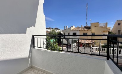 Herverkoop - Herenhuis -
Torrevieja - Los Balcones