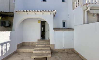 Herverkoop - Herenhuis -
Torrevieja - Los Balcones