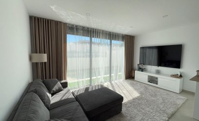 Reventa - Villa -
Benijofar