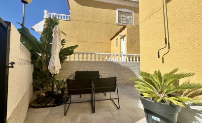 Resale - Townhouse -
Orihuela Costa - La Florida