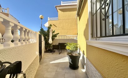Resale - Townhouse -
Orihuela Costa - La Florida