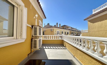 Resale - Townhouse -
Orihuela Costa - La Florida