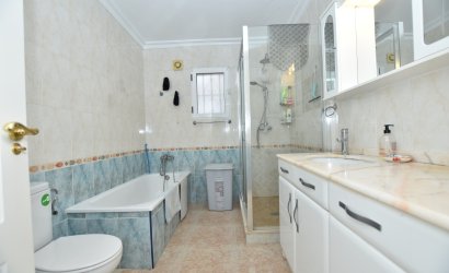 Herverkoop - Villa -
Algorfa - Montemar